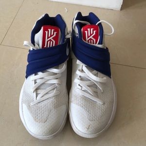 Nike Kyrie 2 “Fourth of July “Sneakers